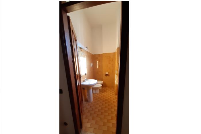 Affitto Immobili uso ufficio - ambulatorio OPEN SPACE DI CIRCA 80 MQ DIVISIBILE INTERNAMENTE. a Bevilacqua (VR)